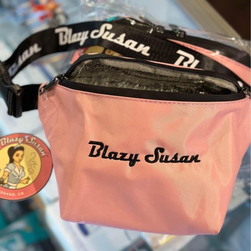 Blazy Susan Fanny Pack - Picture 2 of 5
